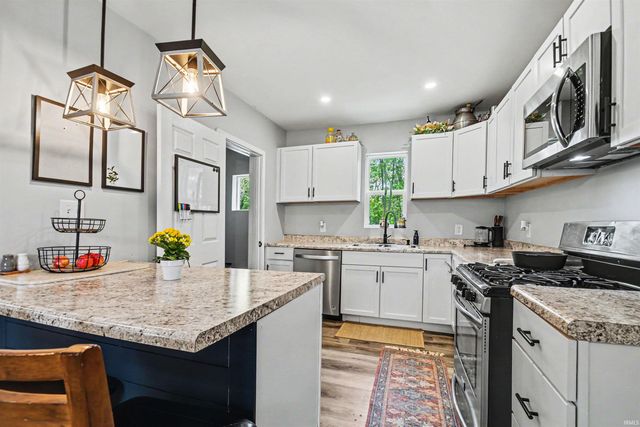 505 S Walnut Street, South Bend, IN 46619