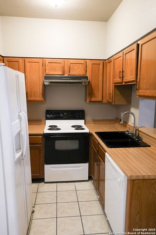 1823 Gary's Park, San Antonio, TX 78247