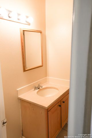 1823 Gary's Park, San Antonio, TX 78247