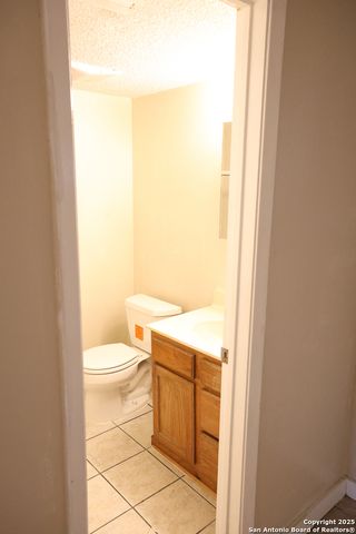 1823 Gary's Park, San Antonio, TX 78247