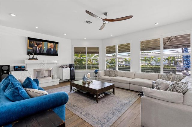 1580 SE 8th Street, Deerfield Beach, FL 33441