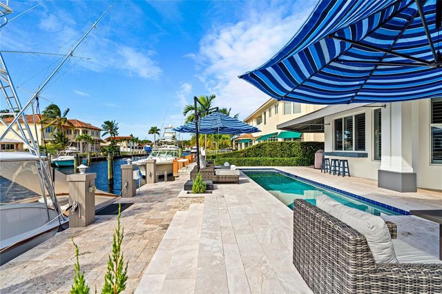 1580 SE 8th Street, Deerfield Beach, FL 33441
