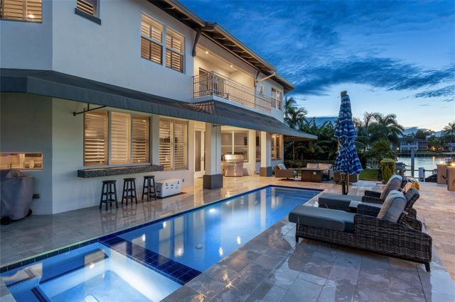 1580 SE 8th Street, Deerfield Beach, FL 33441