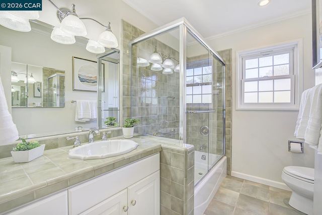 1375 El Curtola Blvd, Lafayette, CA 94549