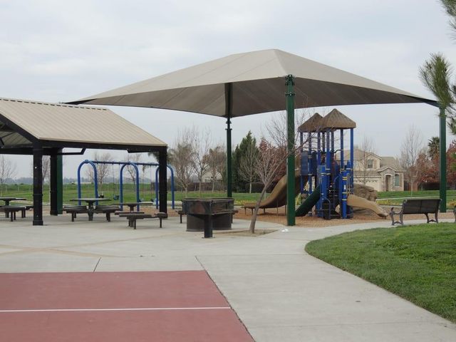 2968 Tourbrook Way, Sacramento, CA 95833