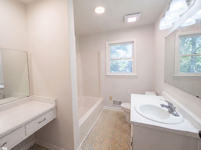 604 Meadowbrook Drive, Spartanburg, SC 29307