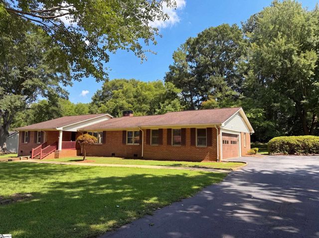 604 Meadowbrook Drive, Spartanburg, SC 29307