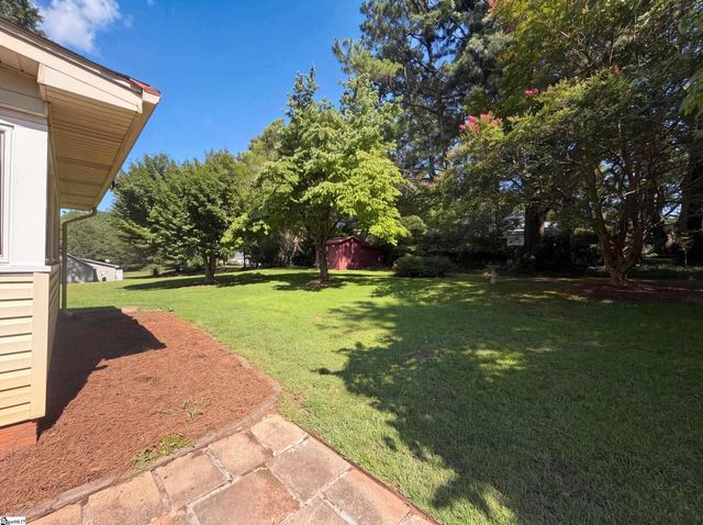 604 Meadowbrook Drive, Spartanburg, SC 29307