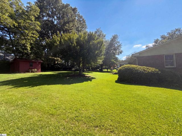 604 Meadowbrook Drive, Spartanburg, SC 29307