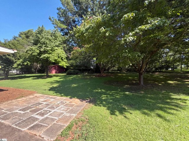 604 Meadowbrook Drive, Spartanburg, SC 29307