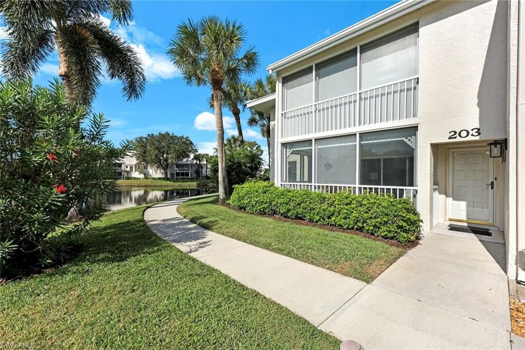 797 Willowbrook DR # 203, Naples, FL 34108