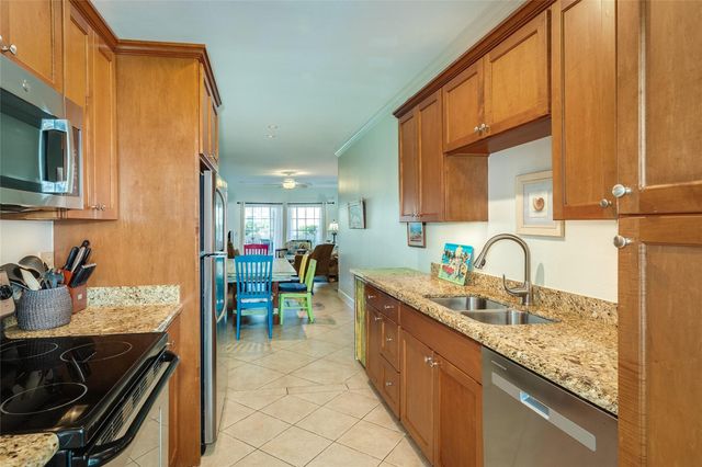 7000 Seawall Boulevard 316, Galveston, TX 77551