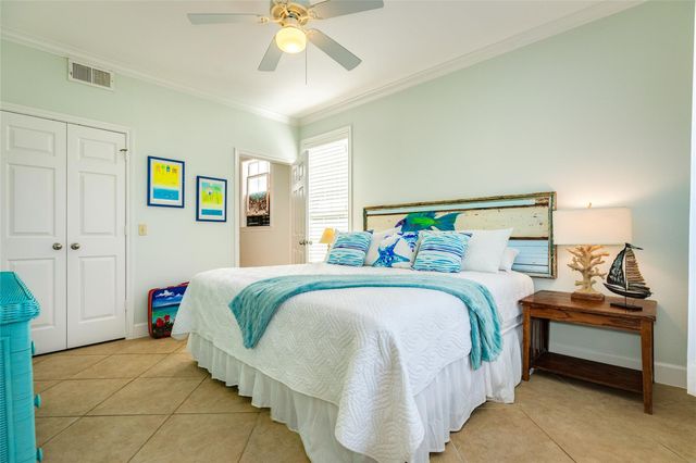 7000 Seawall Boulevard 316, Galveston, TX 77551