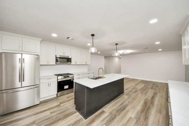 4311 Goldfinch Street, Houston, TX 77035