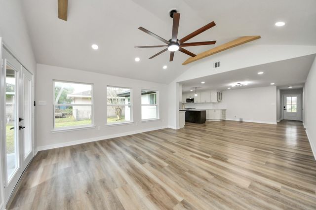 4311 Goldfinch Street, Houston, TX 77035