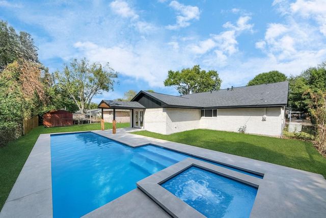 4311 Goldfinch Street, Houston, TX 77035