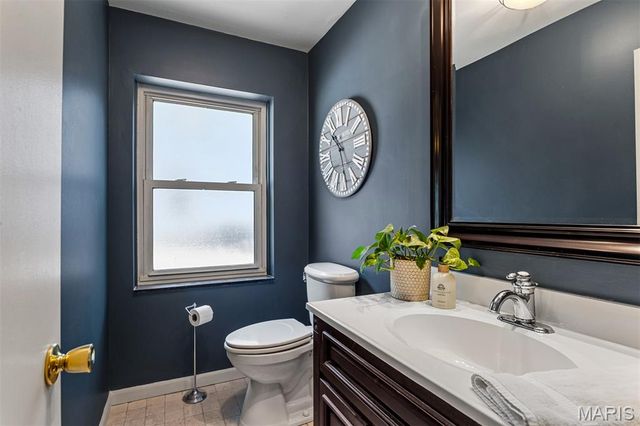 1435 Andrew Drive, Warson Woods, MO 63122