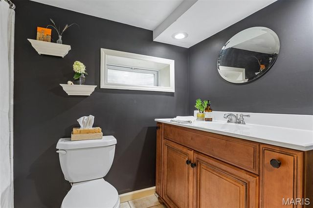 1435 Andrew Drive, Warson Woods, MO 63122