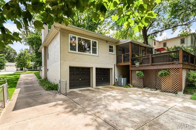 1435 Andrew Drive, Warson Woods, MO 63122