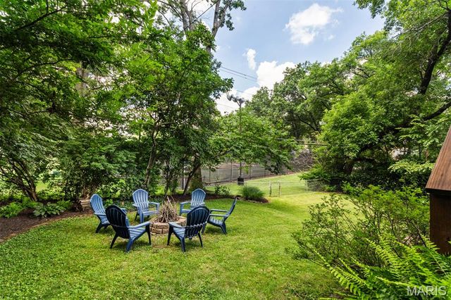 1435 Andrew Drive, Warson Woods, MO 63122
