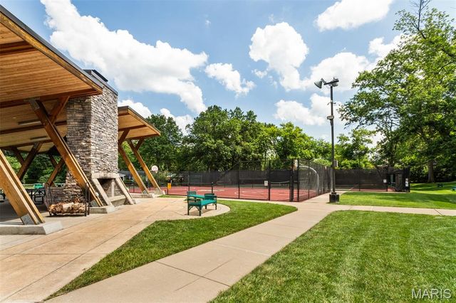 1435 Andrew Drive, Warson Woods, MO 63122
