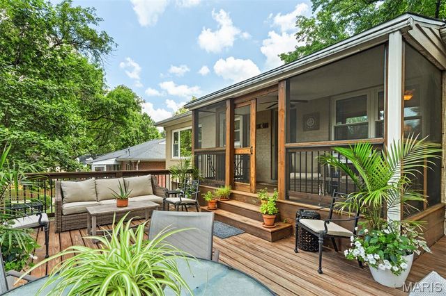 1435 Andrew Drive, Warson Woods, MO 63122