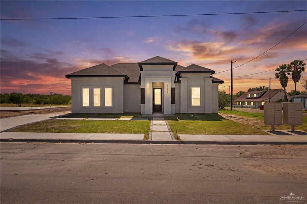 801 Falcon Drive, Rio Grande City, TX 78582