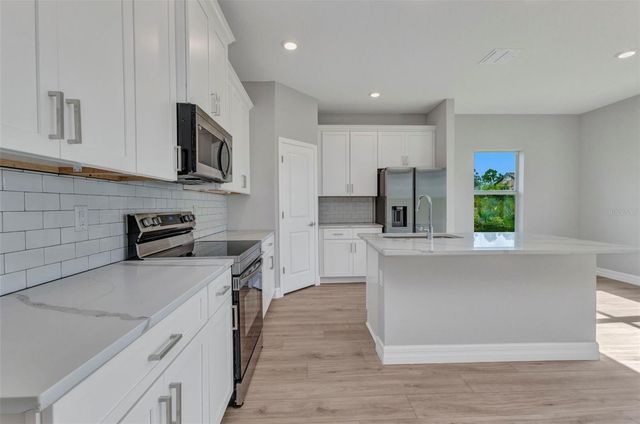 134 GREEN OAK PARK, Rotonda West, FL 33947