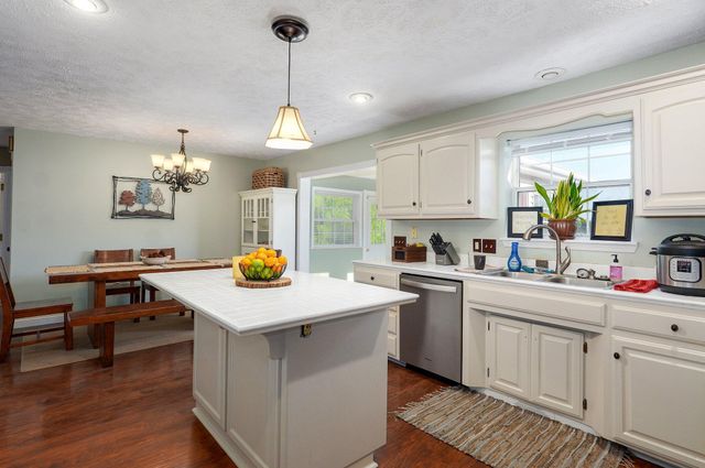 3711 W Farm Road 14, Brighton, MO 65617