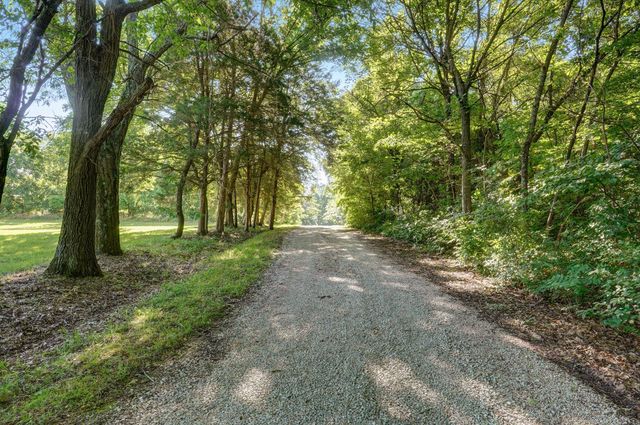 3711 W Farm Road 14, Brighton, MO 65617