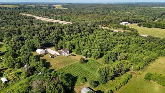 3711 W Farm Road 14, Brighton, MO 65617