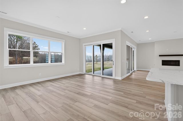 14008 Roosevelt Grove Drive, Huntersville, NC 28078