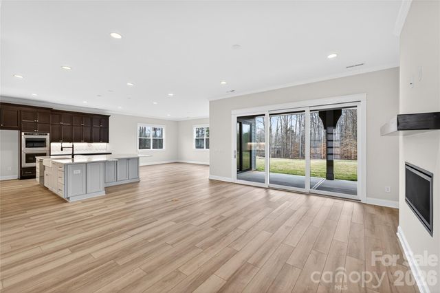 14008 Roosevelt Grove Drive, Huntersville, NC 28078