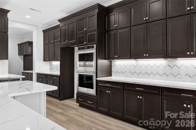 14008 Roosevelt Grove Drive, Huntersville, NC 28078