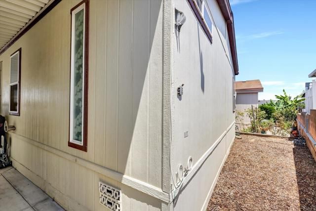 99 Pheasant Lane, Oceanside, CA 92057