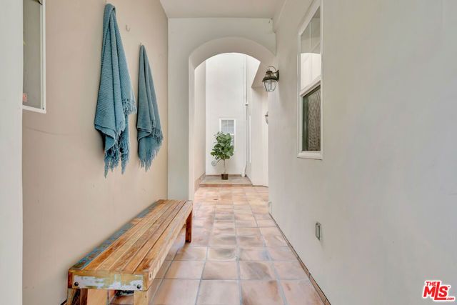 6438 Lunita Road, Malibu, CA 90265