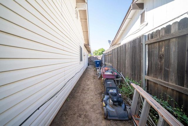 9770 Burline St, Sacramento, CA 95827