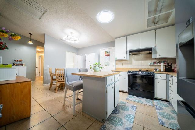 9770 Burline St, Sacramento, CA 95827