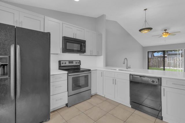 907 PARK VILLA CIRCLE, Orlando, FL 32824