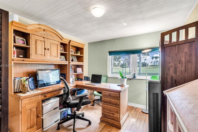 5965 Alton Rd, Miami Beach, FL 33140