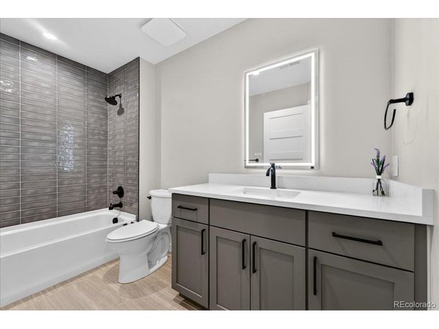 4246 Navajo St, Denver, CO 80211