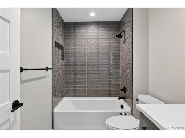 4246 Navajo St, Denver, CO 80211