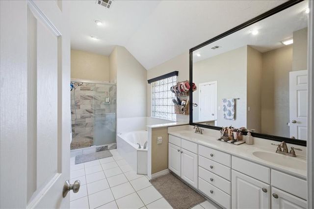 923 Stoneridge Drive, Stillwater, OK 74074