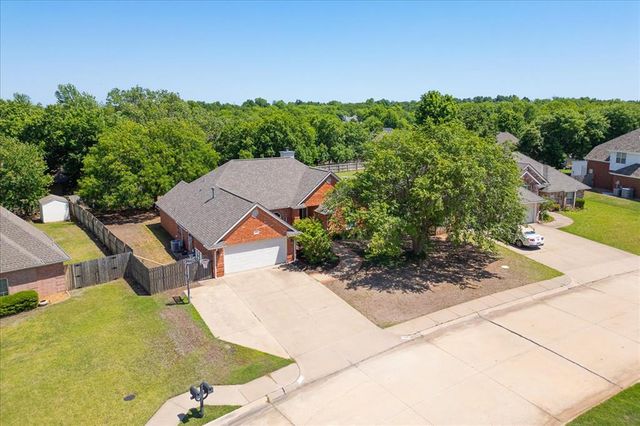 923 Stoneridge Drive, Stillwater, OK 74074