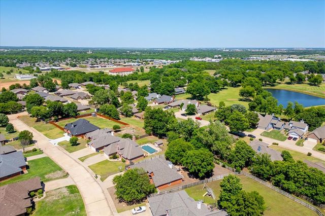 923 Stoneridge Drive, Stillwater, OK 74074