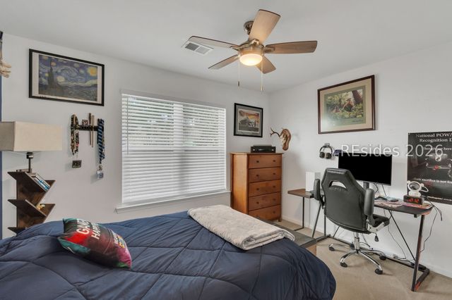 6 Shiney Leaf Ct, Beaufort, SC 29907