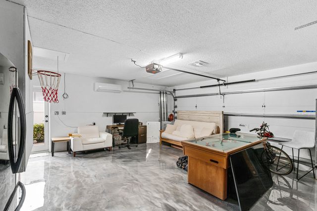 6992 W Calle Del Paz W, Boca Raton, FL 33433