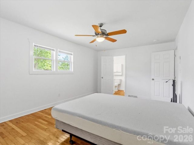 42 East Boulevard, Burnsville, NC 28714