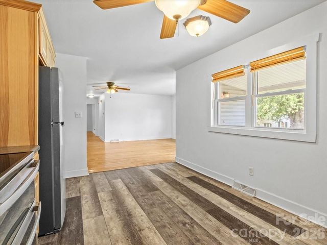 42 East Boulevard, Burnsville, NC 28714
