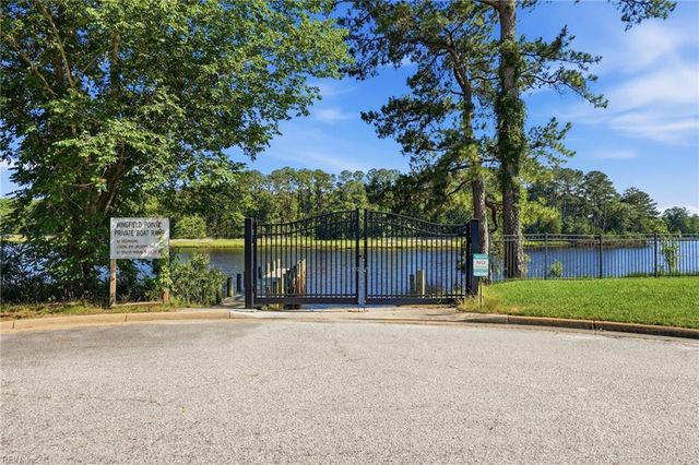 717 Greenwing DR, Chesapeake, VA 23323